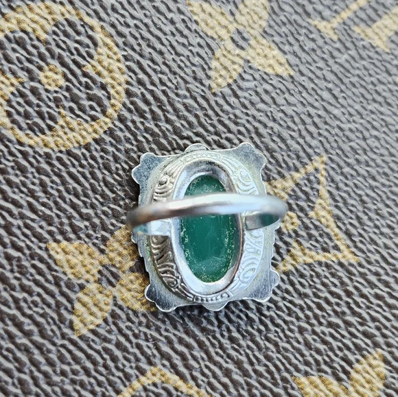 Antique Uncas Sterling Silver and Chrysoprase Ring - Picture 3 of 6